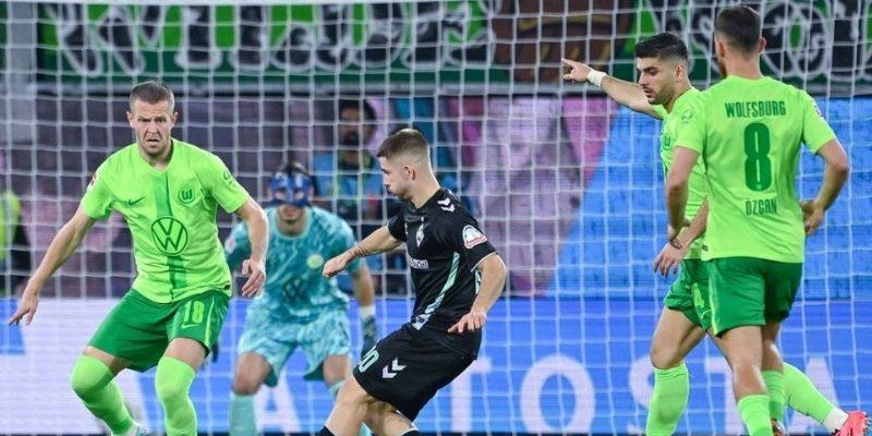 Phong độ sân nhà Wolfsburg thể hiện sức mạnh tuyệt đối